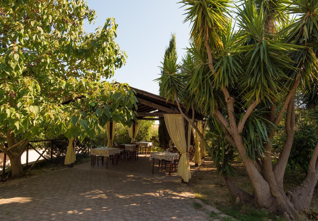 Agroturismo Corte Degli Struzzi Pescia Romana